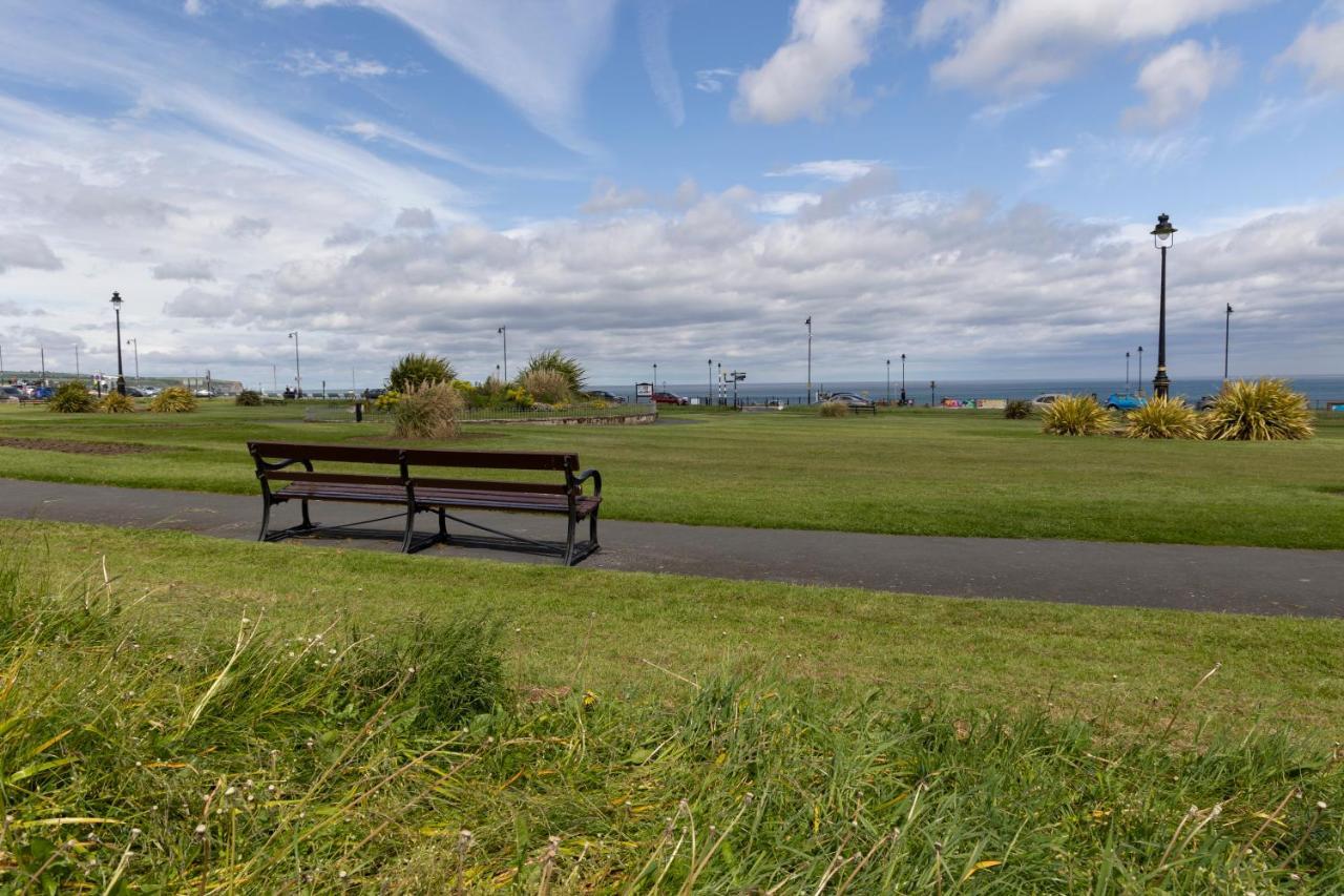 Apartament Sapphire Seas Whitby Zewnętrze zdjęcie